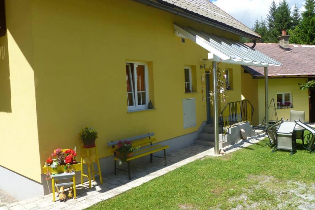 Gemuetliches Ferienhaus Am Waldrand Tröpolach Екстериор снимка